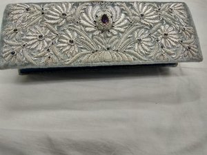 2025 moda de moda-adelante bolsos de mano para mujer Top Zari bordado Semi piedras preciosas Cadena de perlas decoración de cuentas - Product Image 4