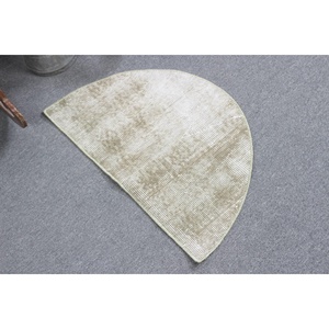 Tapis rond vintage turc 2,5x1,5 pieds, tapis en laine grise - Product Image 2