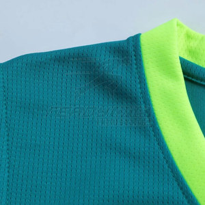 ชุดบาสเก็ตบอลออกแบบเองได้ คุณภาพสูง ระบายอากาศดี ผลิตจากโพลีเอสเตอร์ 100% สำหรับกีฬากลางแจ้ง เหมาะสำหรับผู้ใหญ่ทุกเพศ - Product Image 4