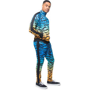 Ensemble de sport personnalisé de haute qualité pour hommes, vêtements de sport unis, technique de sublimation par transfert de chaleur, grande taille - Product Image 5
