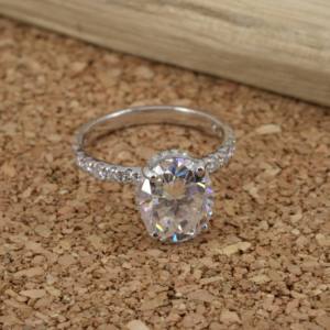 Anillo de diamante cultivado en laboratorio brillante 925 corte ovalado de plata 3,80 quilates VVS2 IGI certificado joyería elegante regalo de boda para mujer - Product Image 1