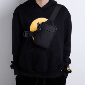 Mini sac latéral étanche pour hommes, messager à bandoulière en plein air pour le fitness, le sport, doublure en polyester durable, imprimé léger - Product Image 3