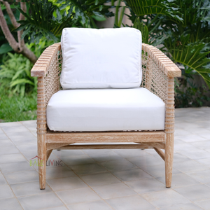 เก้าอี้เดี่ยวทำจากไม้สักเน้นหวายและเบาะนุ่มที่มีการออกแบบที่เรียบง่ายทันสมัยสำหรับการใช้งานในร่มหรือกลางแจ้ง - Product Image 4