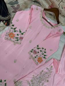 Premium Designer Gharara Costume Collection Chinon Tissus Avec Séquence Broderie Travail Pour Les Femmes De Mariage Festival Porter - Product Image 6