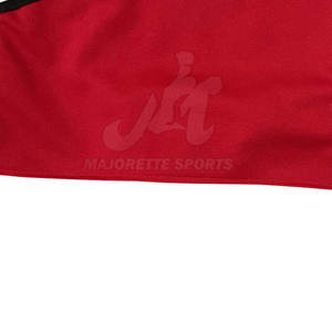 เสื้อเชียร์เชลล์ที่ออกแบบมาด้วยผ้าที่ยืดหยุ่นและน้ำหนักเบาเพื่อการใช้งานที่สะดวกสบายสำหรับทีม - Product Image 5