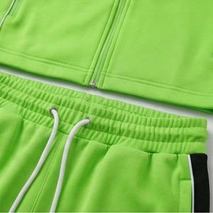 ชุดเซ็ตเสื้อฮู้ดดี้ผ้าฟลีซหนานุ่ม 100% ผ้าฝ้าย พร้อมกางเกงขายาวทรงบาน ชุดออกกำลังกายสำหรับผู้ชาย เหมาะสำหรับฟิตเนส ยิม และวิ่งจ๊อกกิ้ง - Product Image 5