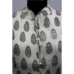 Women's Lightweight Reversible Quilted Cotton <b>Jacket</b> <b>White</b> with Printed Fashion Wear for Spring - Product Image 2