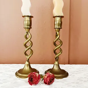 เชิงเทียนโลหะทองเหลืองสำหรับตกแต่งโต๊ะแท่นวางเทียนขัดเงาสวยงาม - Product Image 2