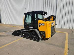รถตักล้อยางขนาดเล็ก JCB 2TS-7T มือสอง/ใหม่ พร้อมมอเตอร์ไฮดรอลิก Kubota แรงบิดสูง ปั๊มไฮดรอลิก เกียร์บ็อกซ์ประสิทธิภาพสูง สำหรับงานก่อสร้าง - Product Image 3
