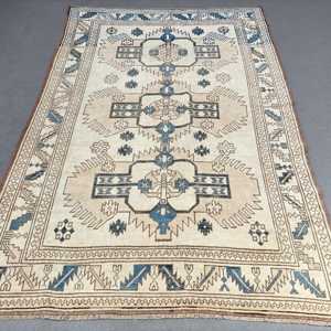 Tapis turc vintage 0,4x7,5 pi (12x229 cm), tapis oriental en laine bleue - Product Image 1