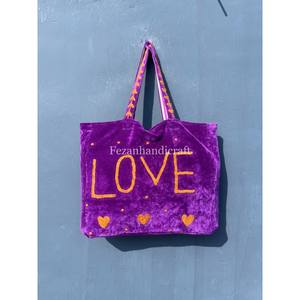 Bolsas de Compras y Viaje de Terciopelo al por Mayor, Cosidas a Mano, Estilo Suzani, Tamaño 18x18, con Bordado Uzbeko, Estilo Boho, para Uso Diario - Product Image 5