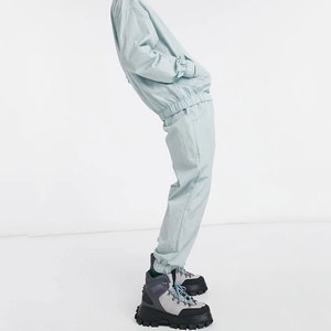 Vente en gros de sous-vêtements coupe-vent décontractés de sport personnalisés de haute qualité au design rayé - Product Image 4