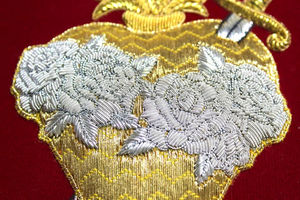 2025 sur mesure Top qualité fait à la main broderie Bullion Badges nouveau Style Oem Service sergé tissu brodé Badges à vendre - Product Image 2