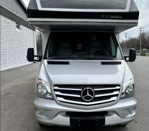 รถตู้เมอร์เซเดส-เบนซ์ สปรินเตอร์ 3500 ปี 2016 สภาพดีเยี่ยม - Product Image 4