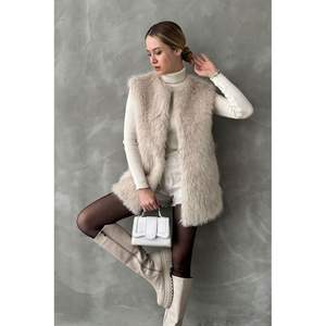 Chaleco de Piel Sintética para Mujer Topshow, Venta al Por Mayor - Product Image 5