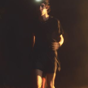 Camiseta de alta calidad 100% algodón Mujer transpirable Color sólido en blanco Casual camiseta de gran tamaño impresa - Product Image 3