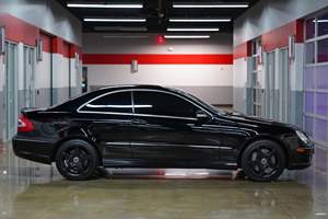 MERCEDES-B E NZ CLK500 COUPÉ 2005 D'OCCASION CÔTÉ GAUCHE/CÔTÉ DROIT - Product Image 2