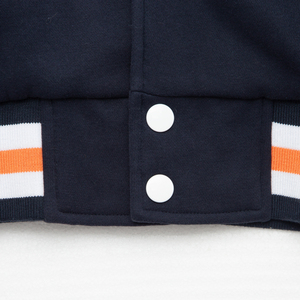 Chaqueta Universitaria Personalizada de Punto Holgada y Extra Grande de Algodón Sostenible, Chaquetas Varsity para Hombre con Parches Personalizados - Product Image 5