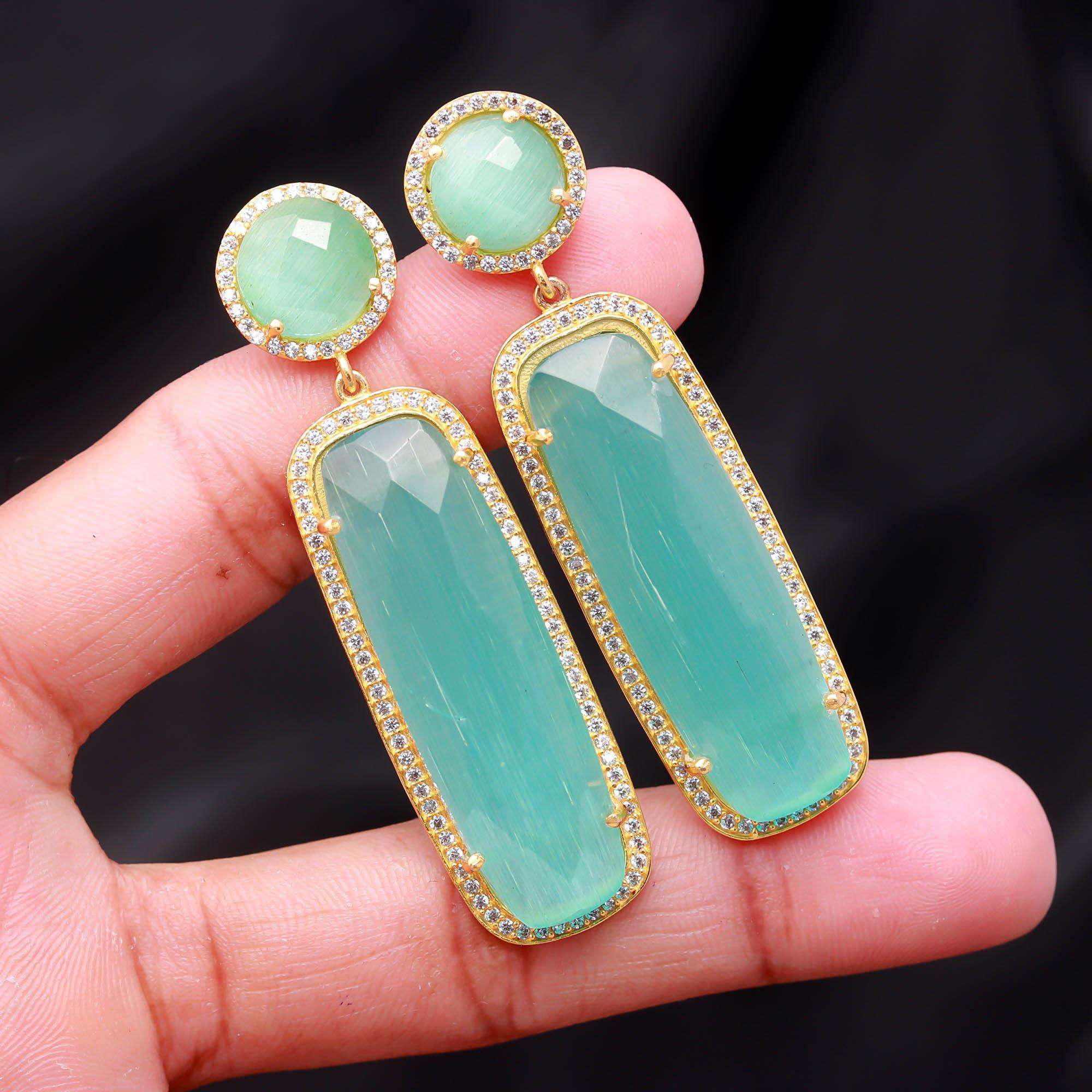 สีเขียว