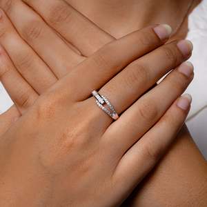 Bague de fiançailles SHREYA DIAM moderne géométrique en zircon, argent 925 plaqué or rose, sertissage pavé, taille émeraude, pour femme - Product Image 4