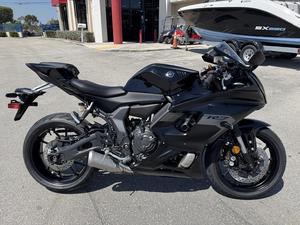 Ventes promotionnelles 2025 Moto YZF-R7 - Product Image 3