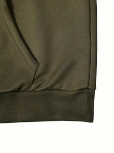 Haute qualité hommes vente douce coupe-vent Jogging survêtement ensemble fabriqué en usine étanche Nylon passepoil léger pour l'hiver - Product Image 6