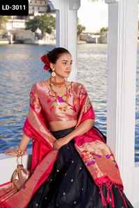 Style moderne tissage lourd Zari travail avec dentelle Lehenga Choli mariage indien et Festival porter des collections de vêtements traditionnels - Product Image 3