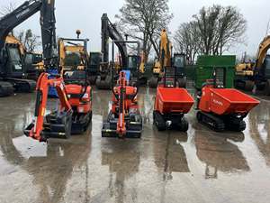 High-performance compact Kubota tracked dumper, designed to <b>maximize</b> load capacity and minimize operating time, suitable for all - Product Image 5