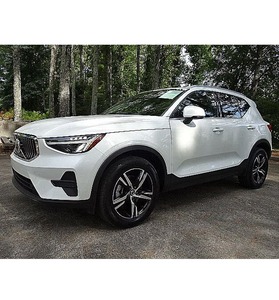 มือสองได้รับการรับรองจาก lhd/rhd สำหรับรถยนต์มือสองวอลโว XC40คอร์ธีมสดใส AWD 2025 - Product Image 1