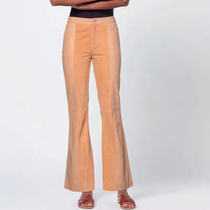 Pantalon en cuir pour femme, mode urbaine d'hiver - Doux, imperméable et coupe-vent, écologique, respirant, look décontracté moderne - Product Image 4