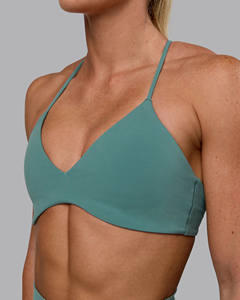 Soutien-gorge et short de sport Aura personnalisés de haute qualité ensembles pour femmes Quicky Drt respirant Gym Workout 2 pièces ensemble plage été ensemble pour femmes - Product Image 3