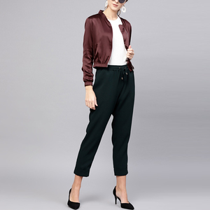 Chaqueta Bomber para Mujer, Tejido Sólido, Relleno de Algodón, Ecológica, Transpirable, Chaqueta de Invierno, ODM OEM - Product Image 3