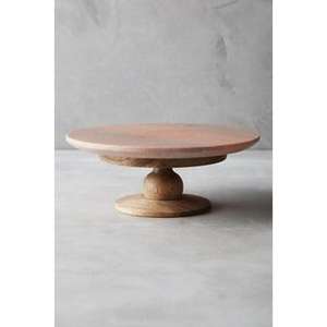 Support à gâteau en bois classique avec base ronde robuste pour la présentation de desserts traditionnels et modernes lors d'occasions spéciales - Product Image 1