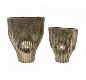 Jarrón de Metal de Latón Antiguo Acanalado Hecho a Mano para Decoración de Hogar de Lujo, Elegante, Rústico, Vertical, Decorativo, Cónico, Moderno - Product Image 1