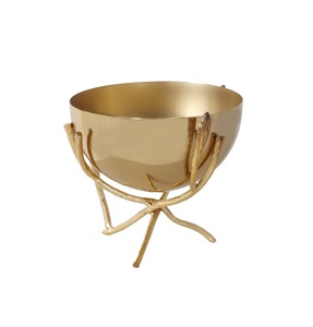 Bol rond décoratif en métal le plus luxueux avec bol de service à base de designer en or pour la décoration d'événements de fête. - Product Image 5
