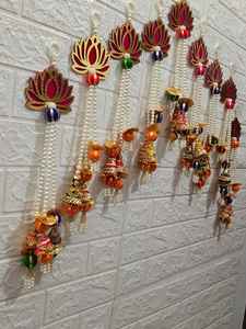 Vente en gros de fleurs de lotus rose perle glands tentures murales pour HomeTemple Diwali mariage et festival décor Kamal chaîne toile de fond - Product Image 6