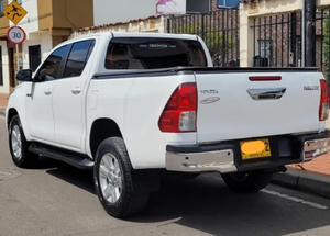 Toyota Hilux 2.7L Doble Cabina 2022 Usada Certificada - Product Image 2