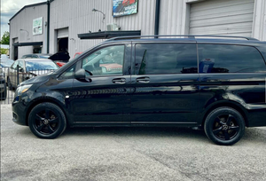 Mercedes-Benz Metris de Pasajeros 2016 Usado, Limpio, con Volante a la Izquierda/Derecha - Product Image 3