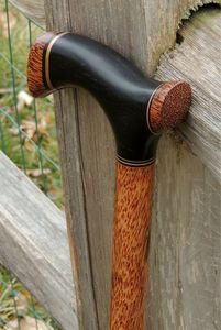 DURBLUE Canne en bois réglable à prix réduit avec nœuds multiples Bâton de marche en bois solide pour les aînés par Standard International - Product Image 3