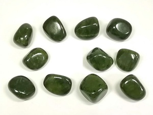 Piedra caída verde piedra serpentina cristal natural caído curación a granel guijarro ágata piedra preciosa Reiki chakra a granel al por mayor - Product Image 2