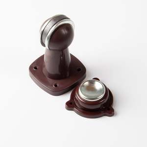 Magnete di fermo per porta in marrone - Product Image 1