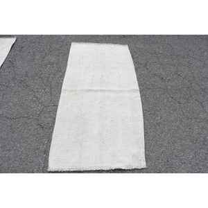 Alfombra Vintage de 2.4x4.9 pies, Alfombra Turca, Alfombra Blanca de Lana del Suroeste - Product Image 1