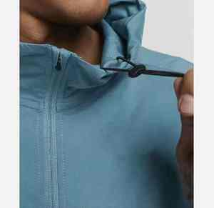 Chándal cortavientos para hombres y mujeres OEM personalizado impermeable chaqueta y pantalones de nailon ropa de calle traje de moda - Product Image 4