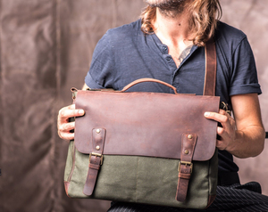 Sac à bandoulière simple à la mode pour hommes, sac de voyage en toile en cuir de cheval fou, sac pour ordinateur portable, CLB-0026 pour appareil photo - Product Image 1