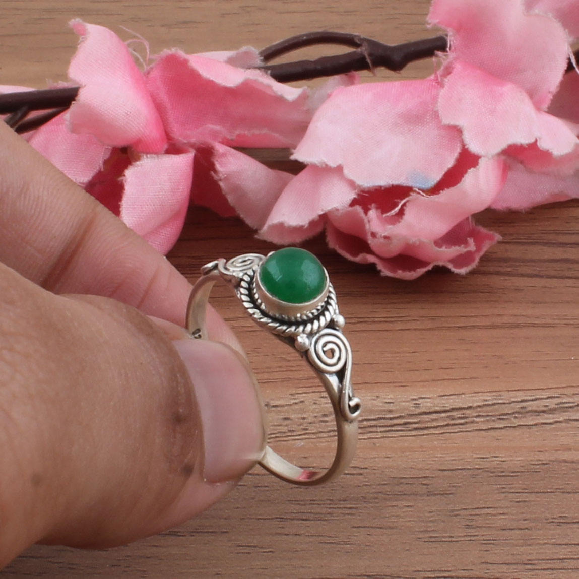 เหมือนในรูป