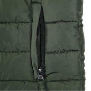 Chaqueta Acolchada Fabricada en Pakistán, Chaqueta Acolchada Brillante para Hombre, Abrigo Acolchado Impermeable para Invierno, para Uso Casual y al Aire Libre - Product Image 5