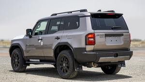 Toyota Prado LC250 TXL 2.4L SUV 2024 Usado, Automático, R20, Cuero Blanco, Gasolina, Luces LED, Techo Panorámico Izquierdo, Cámara 360 - Product Image 3