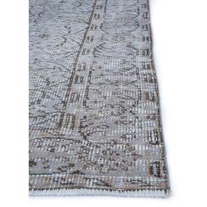 พรมขนสัตว์ถักมือสไตล์วินเทจ สีเทา-ดำ รูปทรงสี่เหลี่ยมผืนผ้า ลายแบบนามธรรม สำหรับห้องนั่งเล่นในบ้าน เนื้อผ้าขนฟู ด้วยเทคนิคการถักแบบ Pae-367 - Product Image 4