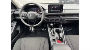 Honda Accord SE 2025 certifiée, propre et en bon état - Product Image 2