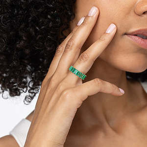 Anillo de Compromiso Ovalado de Platino para Enamorados, Banda de Eternidad Chapada en Rodio - Product Image 3